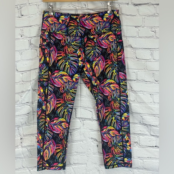 Constantly Varied Gear Tropic Like Its Hot Crossfit Capri Leggings - Picture 4 of 8